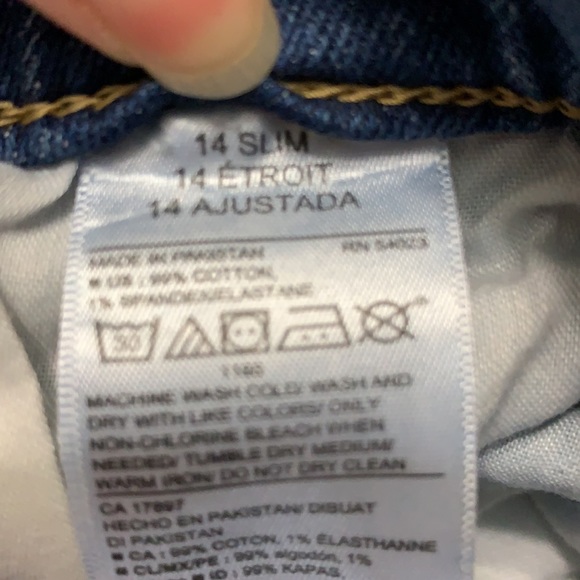 OLD NAVY Boot-Cut Distressed Released Frayed Hem Whiskered 5 Pocket Denim 14 G - Picture 9 of 13